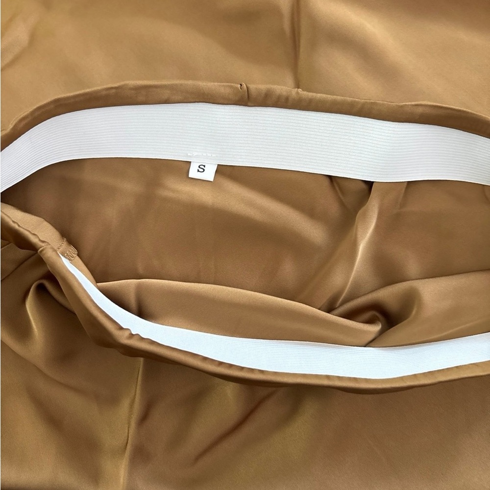 Elegant Satin Tan Midi Skirt - Picture 5 of 8